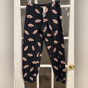 MONROW Women’s Dark Gray Kiss Print Drawstring Sweatpants Size M